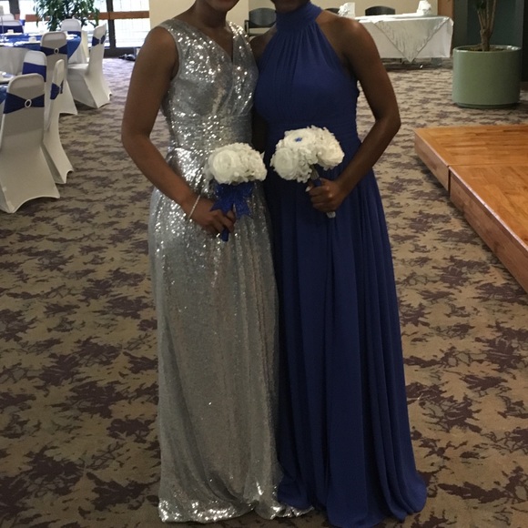 Floor length silver sequins gown - Picture 2 of 6